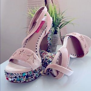 Kenna Blush Mult- Heels😱😱😱